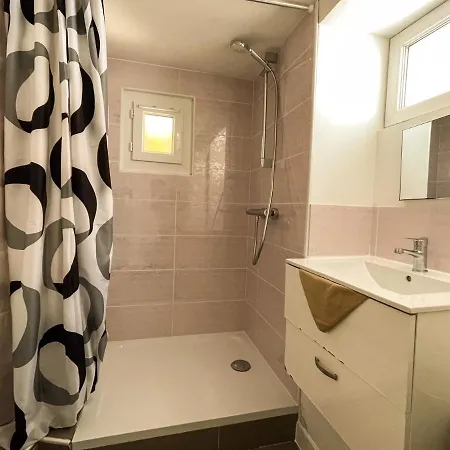 New! Cosy T2 Au Coeur De La - Climatisation - Coin Terrasse Apartment *